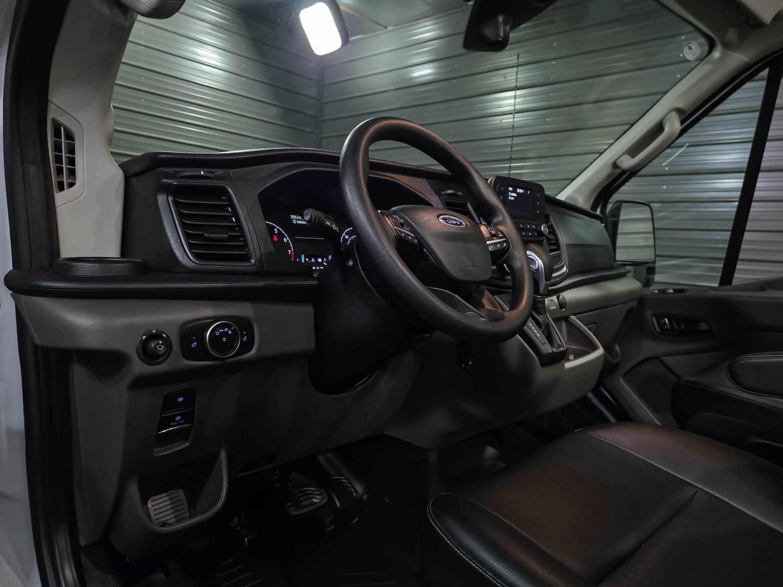 Used 2023 Ford Transit 250 - photo 15