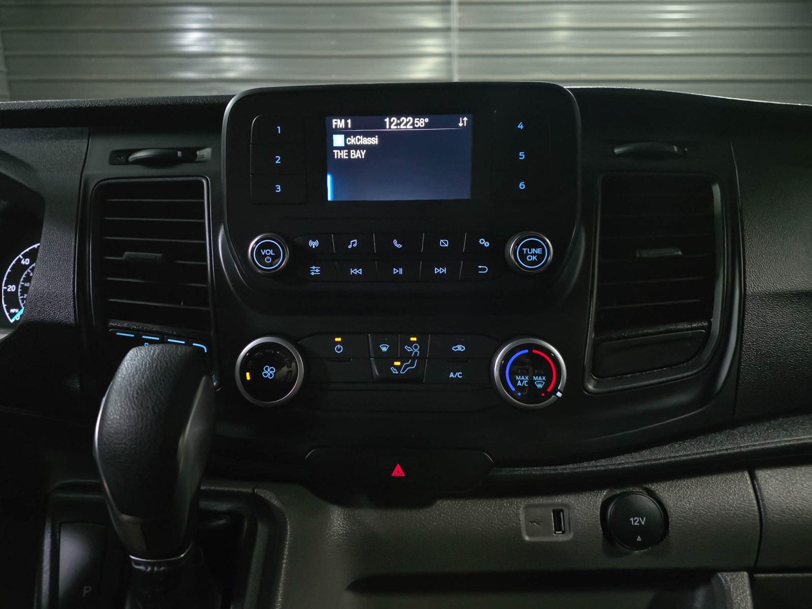 Used 2023 Ford Transit 250 - photo 24