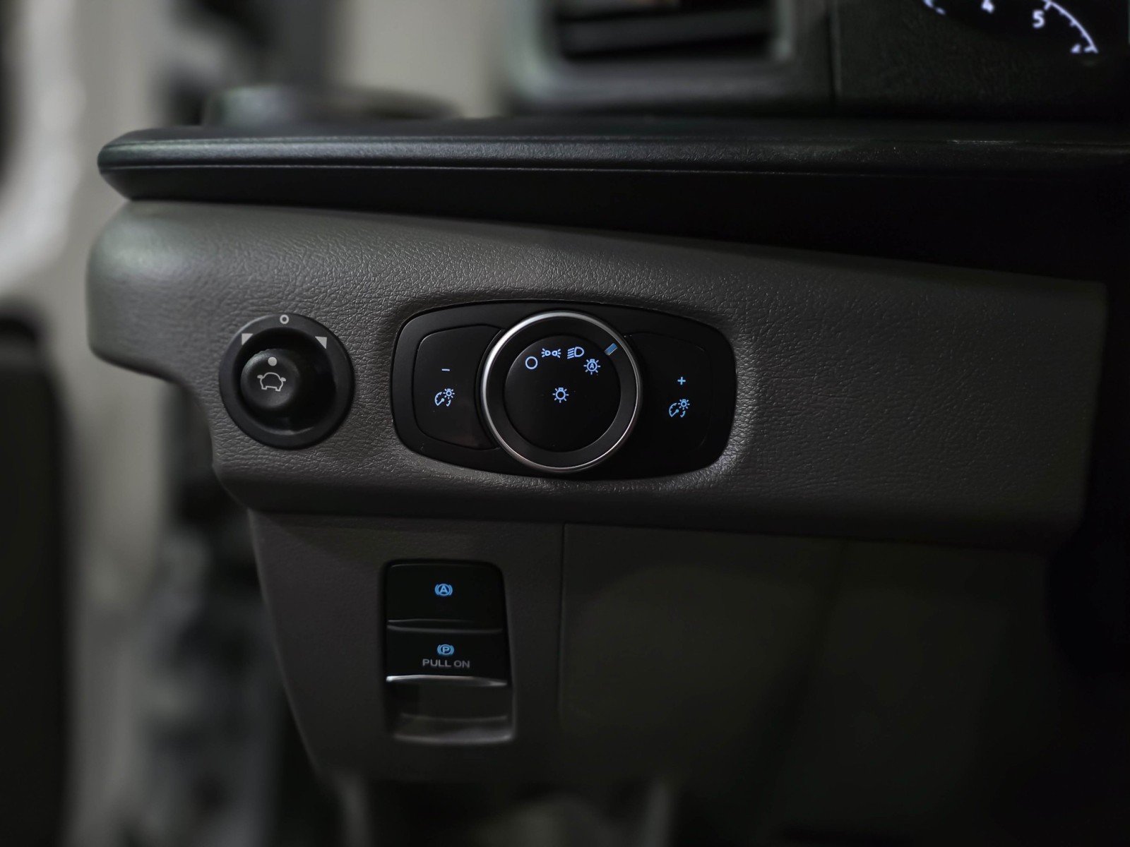 Used 2023 Ford Transit 250 - photo 27