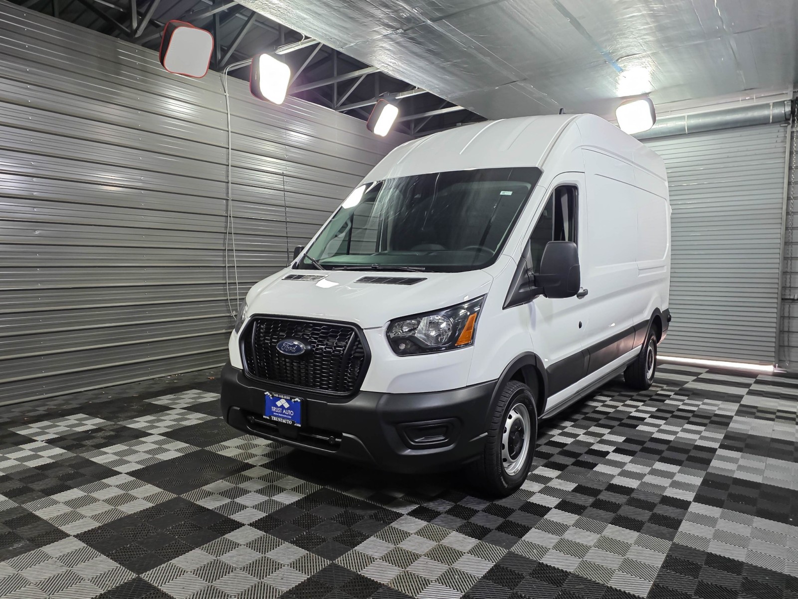 Used 2023 Ford Transit 250 - photo 36