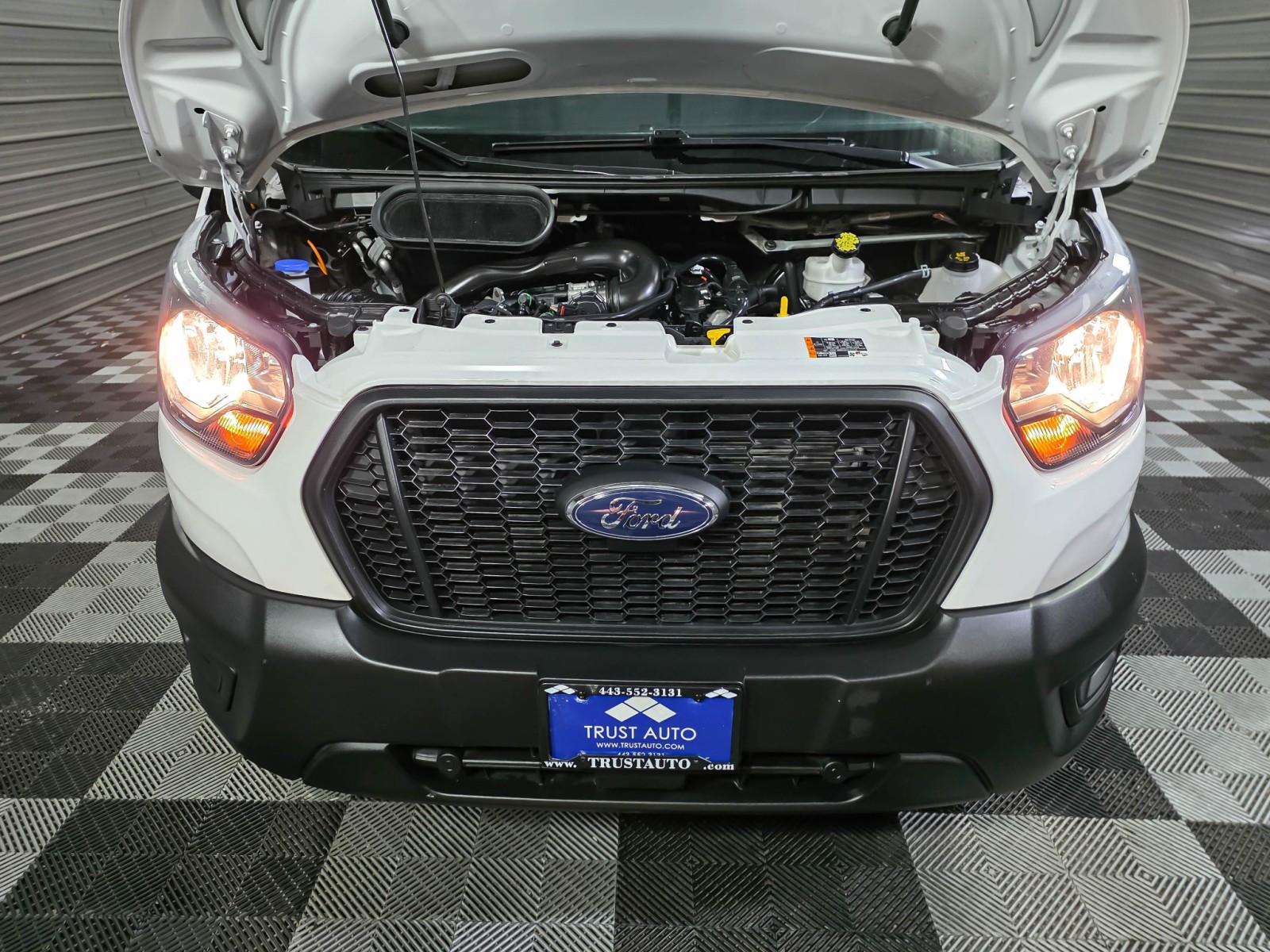 Used 2023 Ford Transit 250 - photo 31