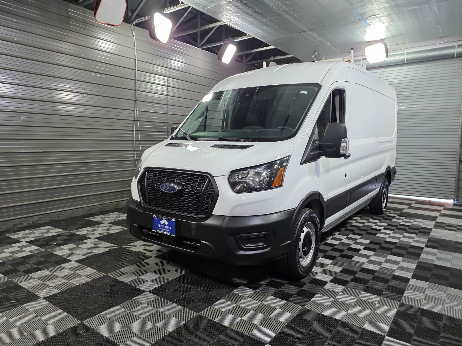 Used 2023 Ford Transit 250 - photo 36
