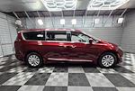2017 Chrysler Pacifica FWD Minivan for sale #795604A_1 - photo 8