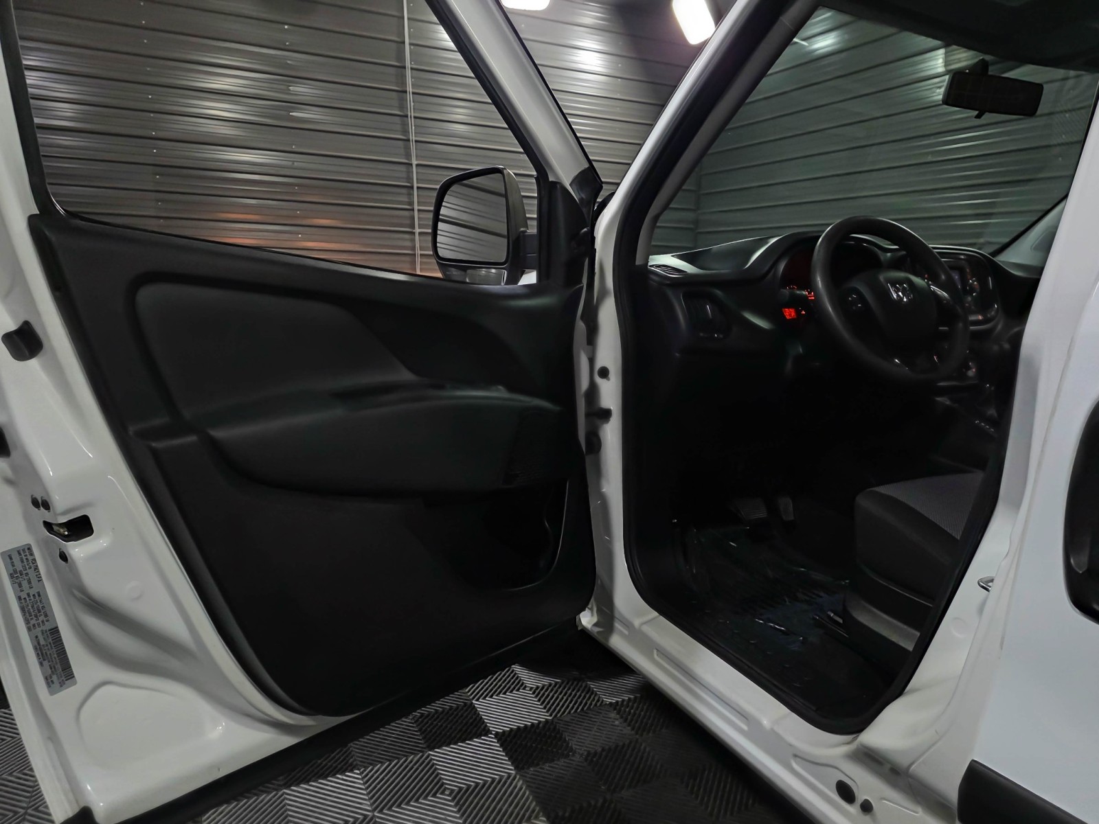 Used 2019 Ram ProMaster City - photo 19