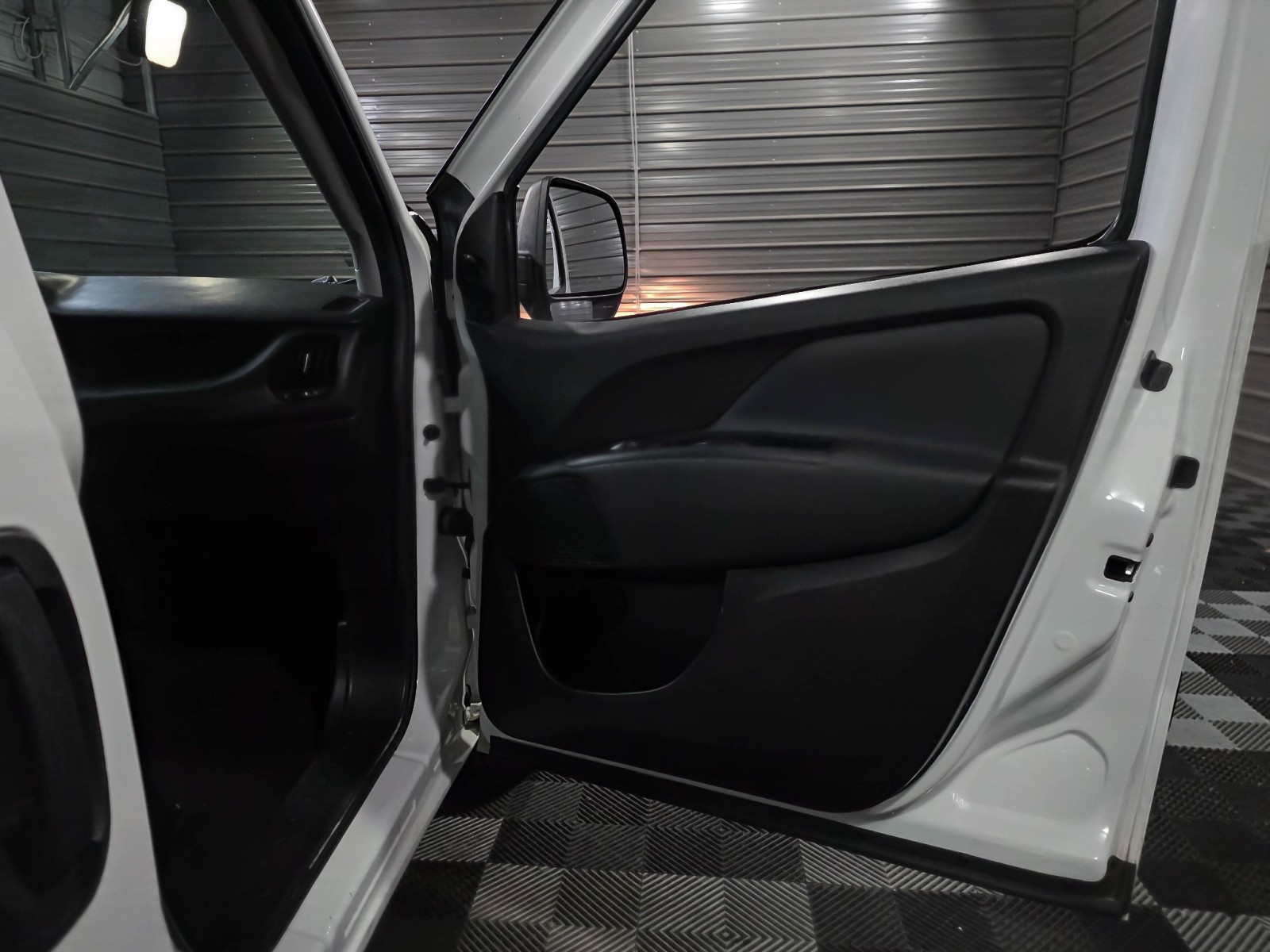 Used 2019 Ram ProMaster City - photo 20
