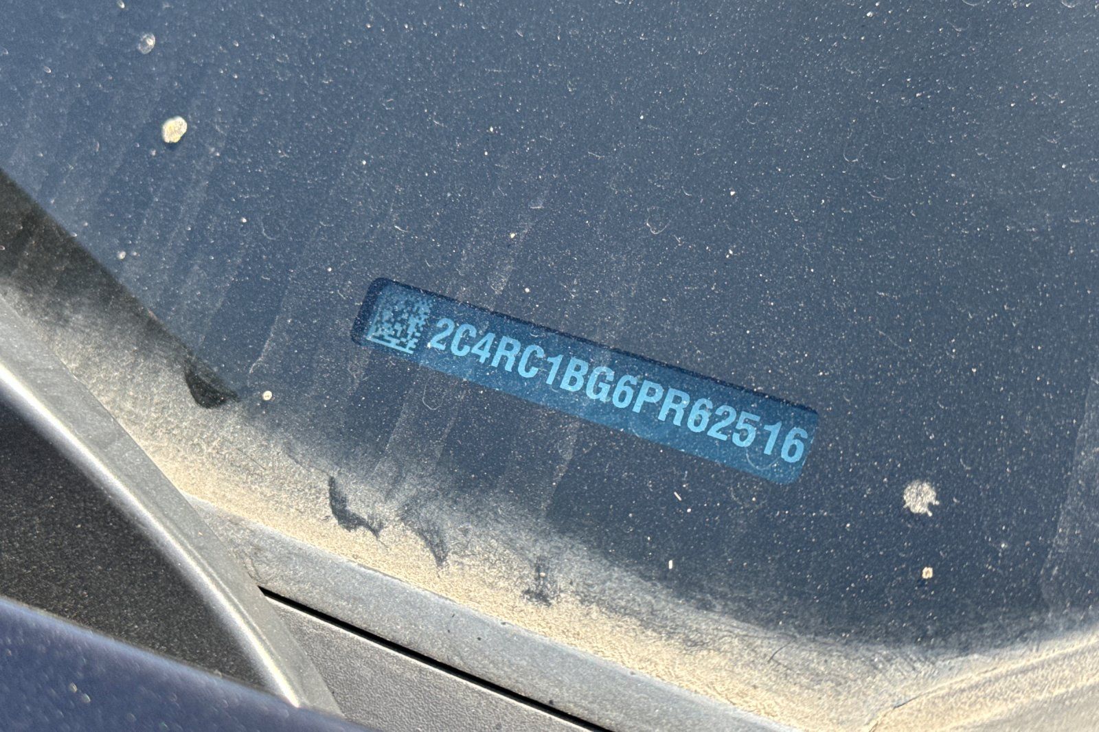 Used 2023 Chrysler Pacifica - photo 5