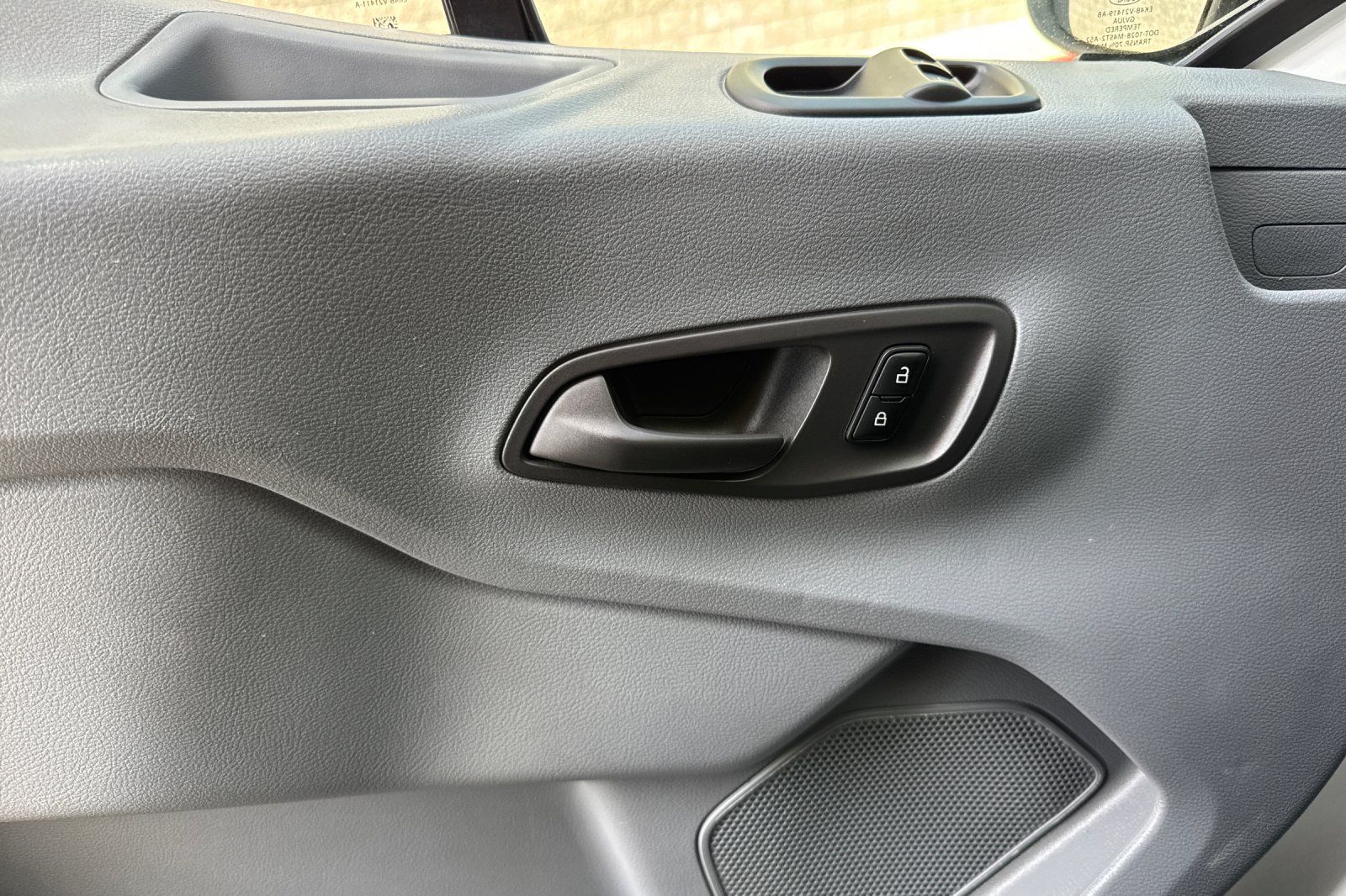 Used 2018 Ford Transit 250 - photo 18