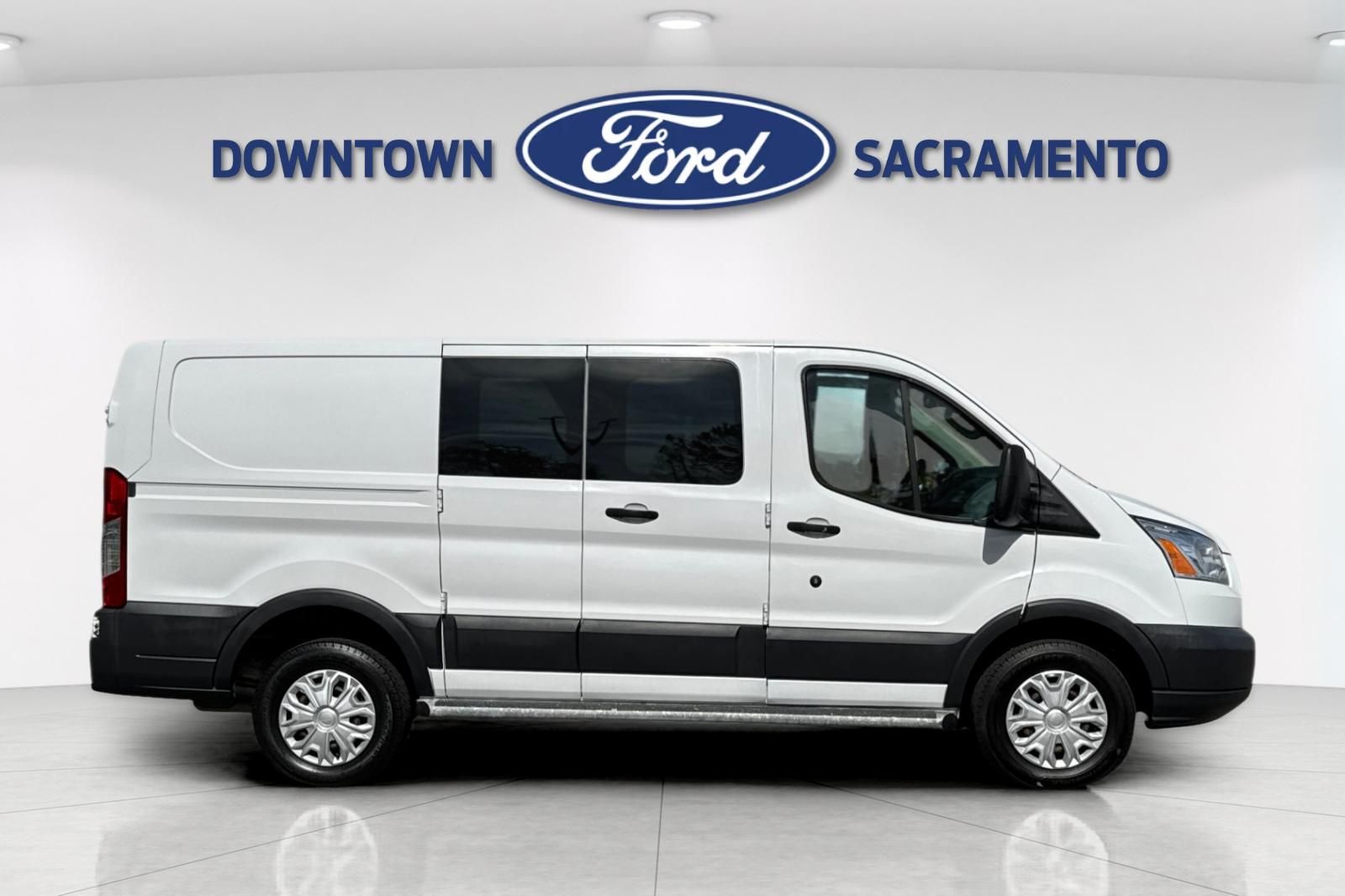 Used 2018 Ford Transit 250 - photo 12