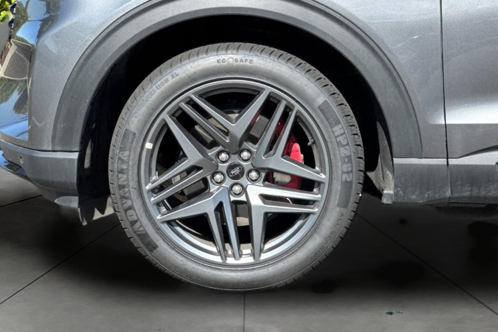 Used 2025 Ford Explorer - photo 15