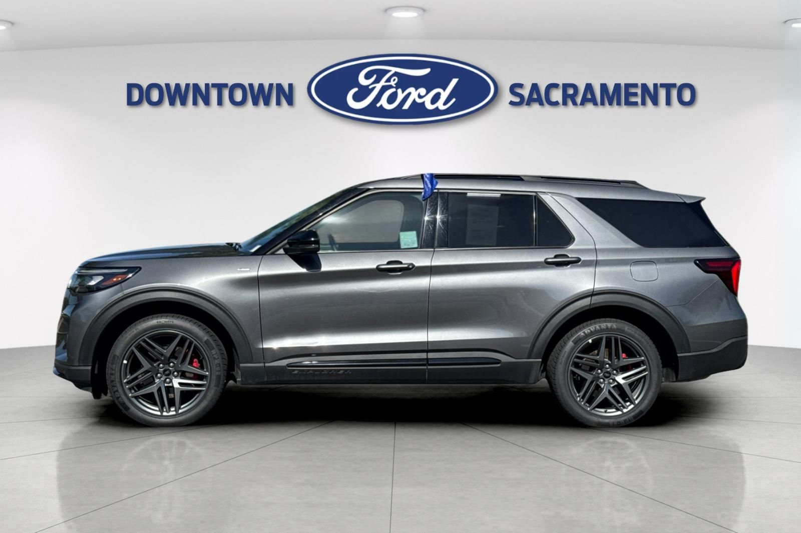 Used 2025 Ford Explorer - photo 11