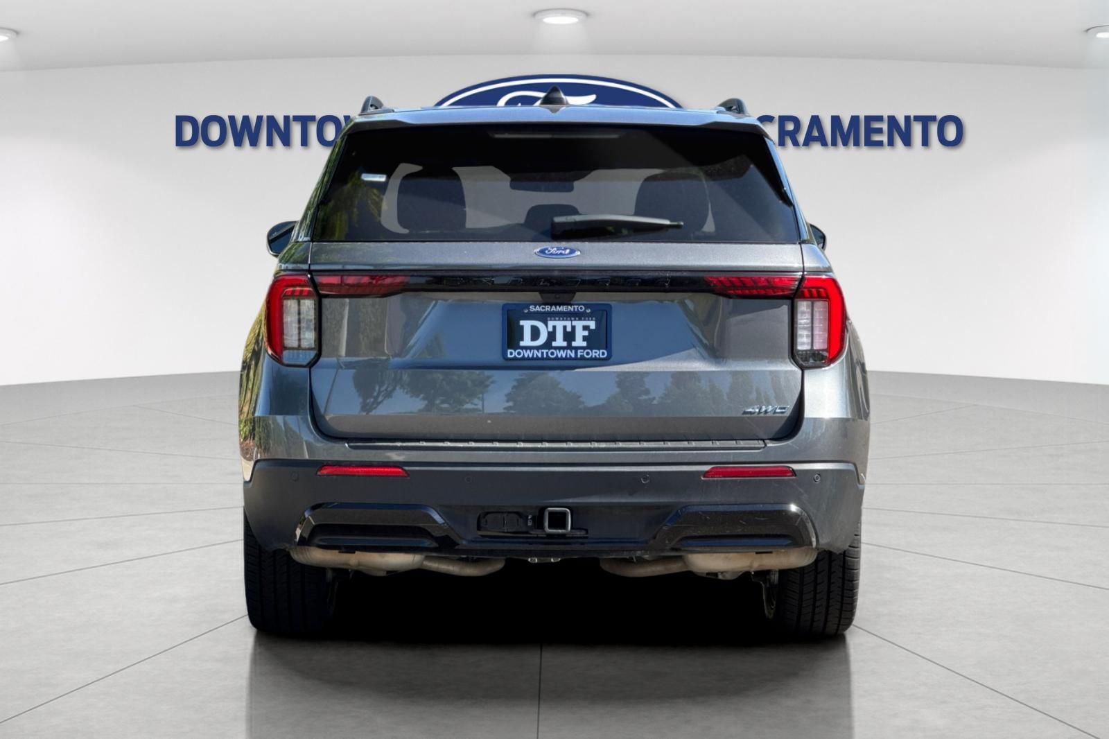 Used 2025 Ford Explorer - photo 5