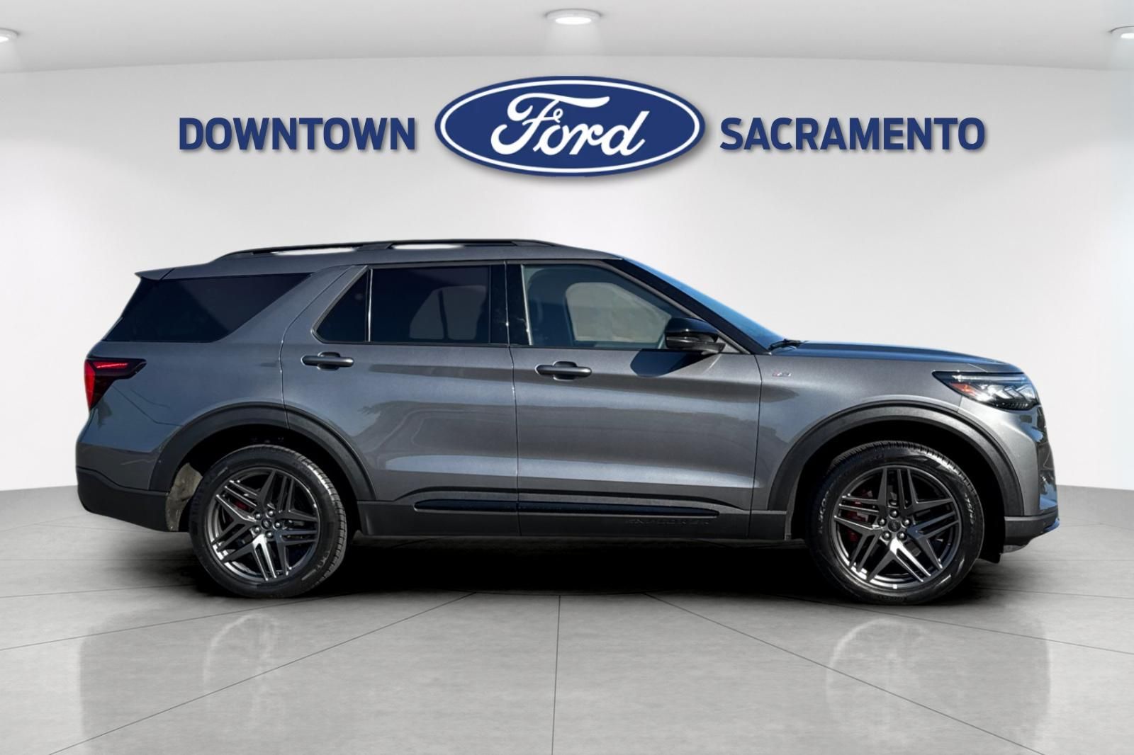 Used 2025 Ford Explorer - photo 11
