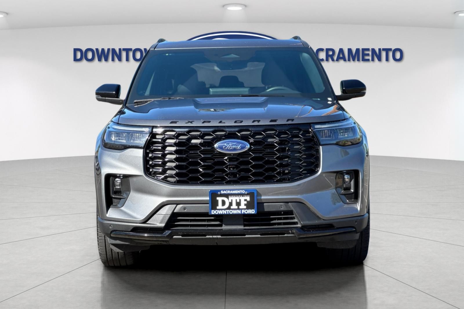 Used 2025 Ford Explorer - photo 13