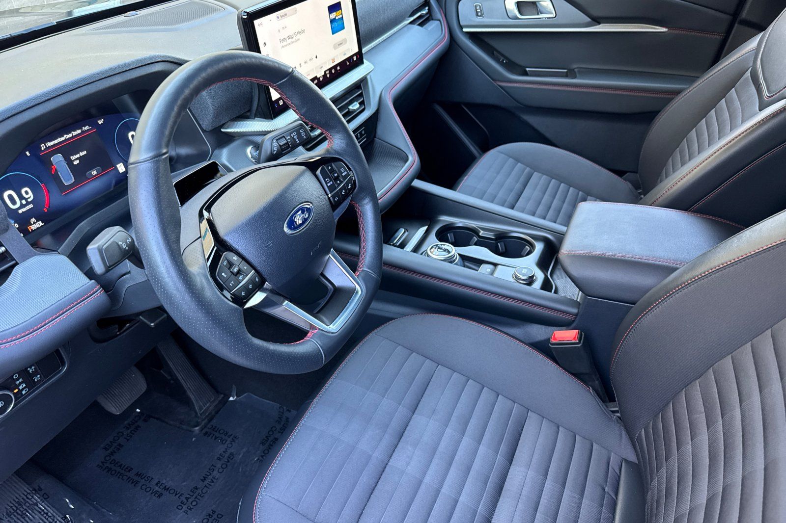 Used 2025 Ford Explorer - photo 16