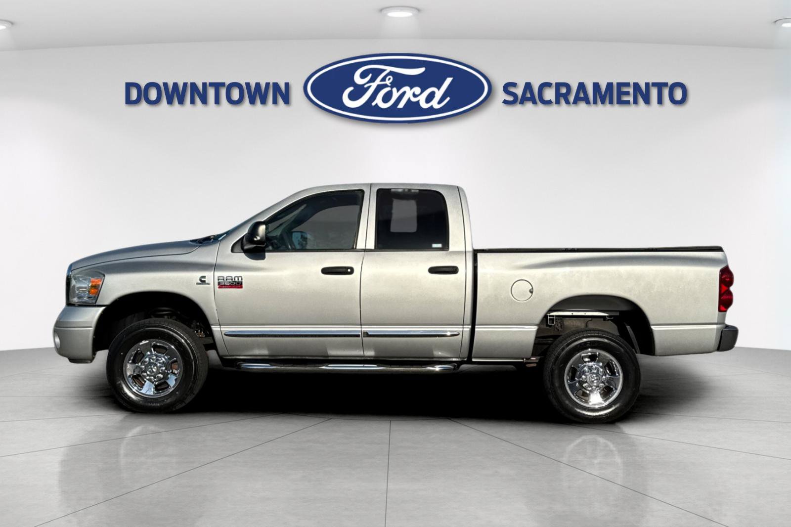 Used 2009 Dodge Ram 2500 - photo 2