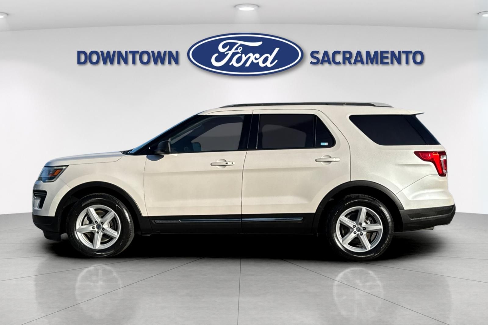 Used 2018 Ford Explorer - photo 10