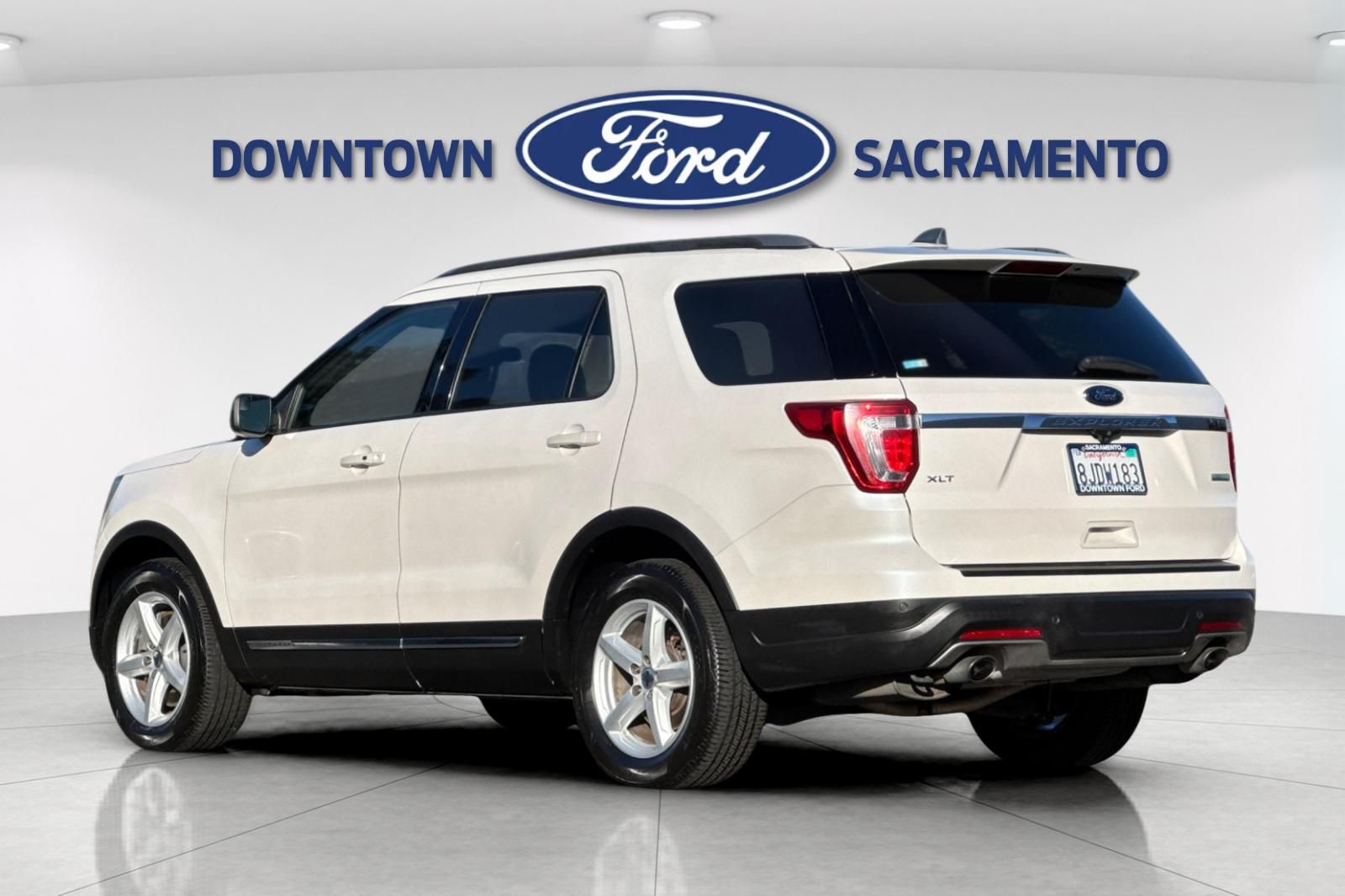 Used 2018 Ford Explorer - photo 2
