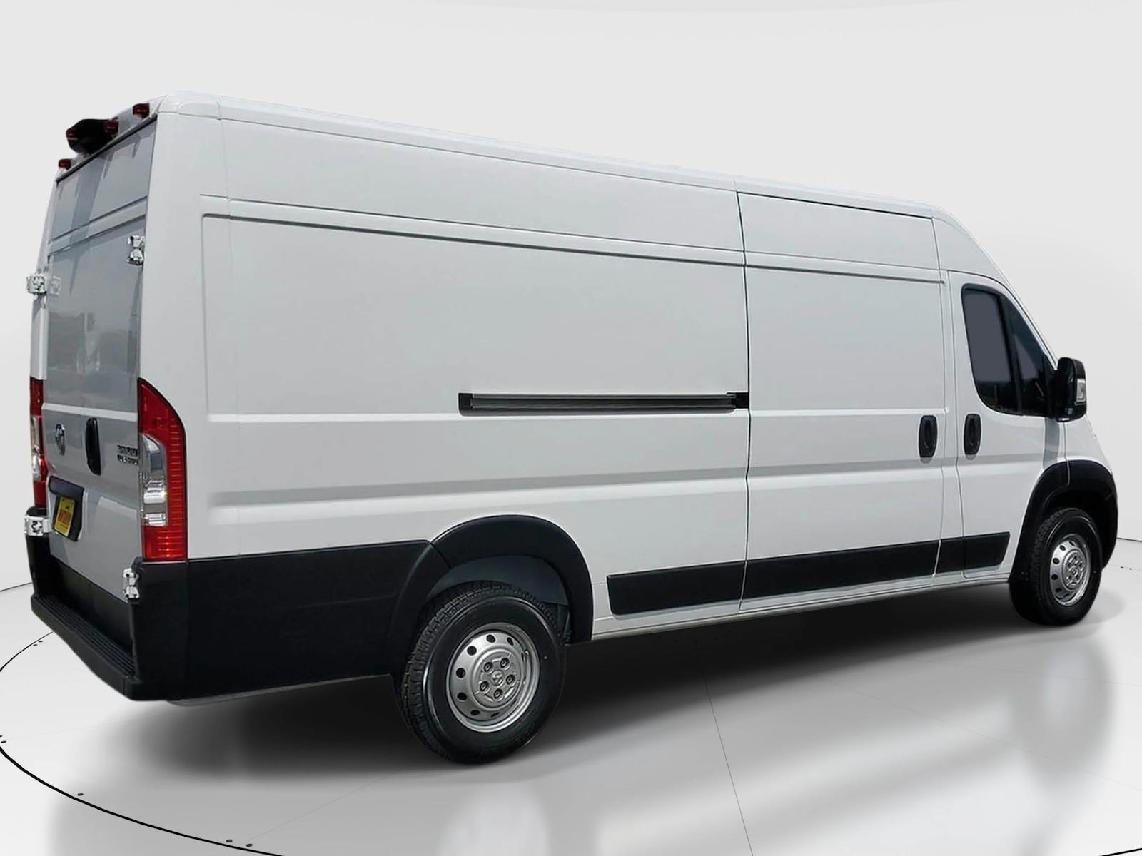 Used 2023 Ram ProMaster 3500 - photo 5