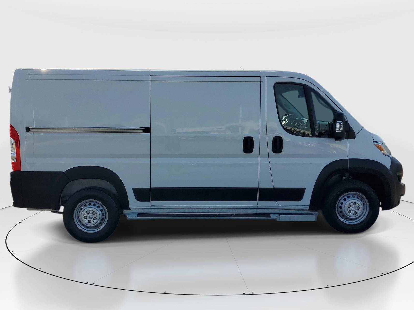 Used 2025 Ram ProMaster 2500 - photo 9
