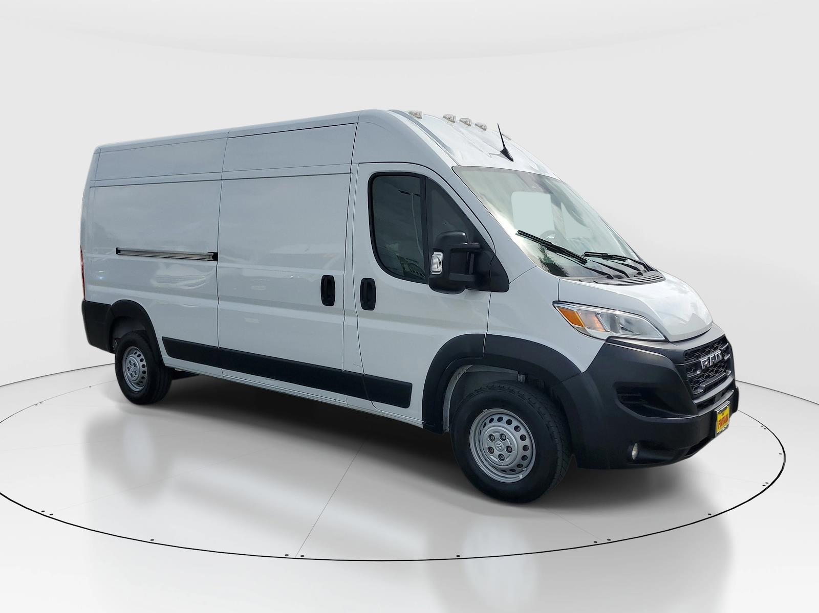 Used 2024 Ram ProMaster 2500 - photo 9