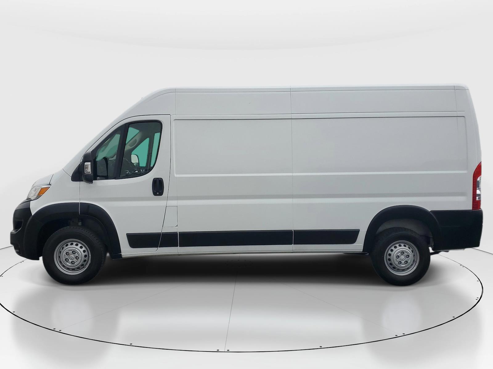 Used 2025 Ram ProMaster 2500 - photo 1