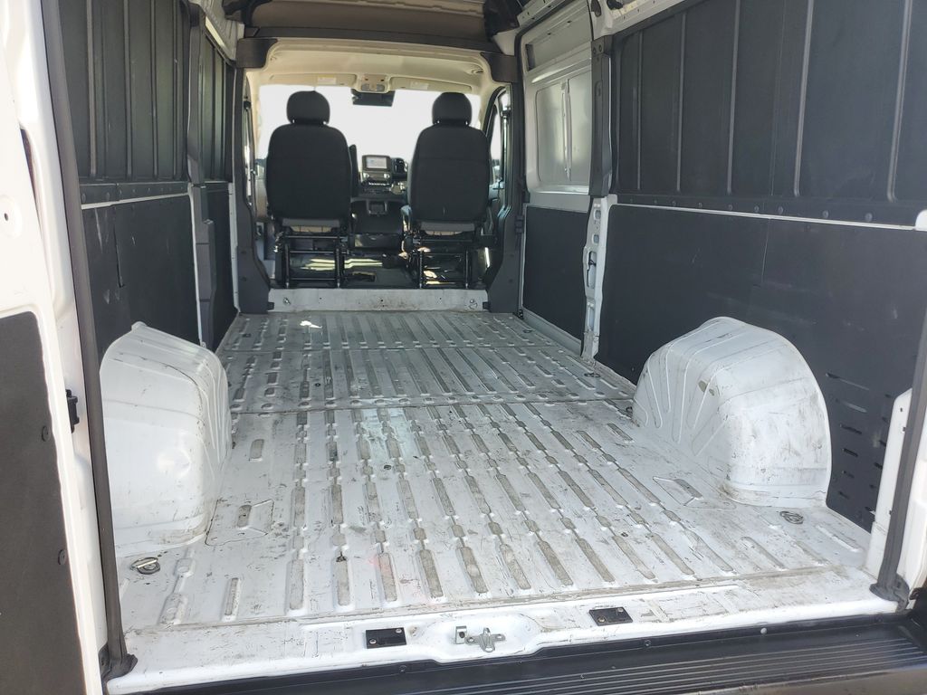 Used 2025 Ram ProMaster 2500 - photo 2