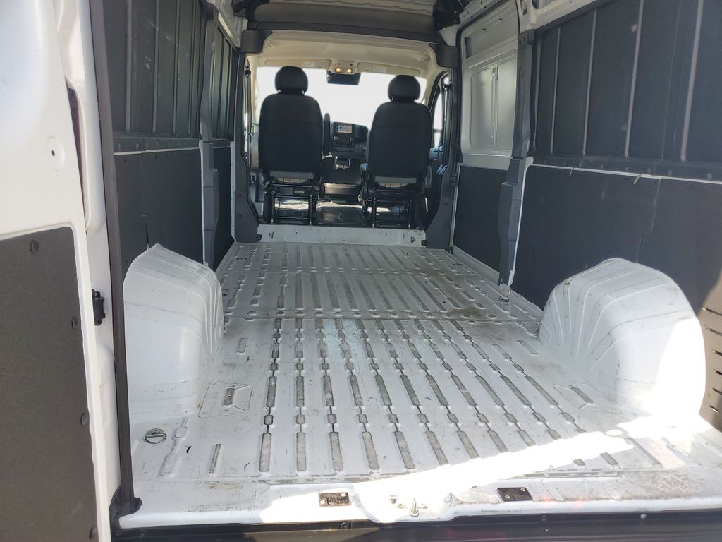 Used 2025 Ram ProMaster 2500 - photo 2