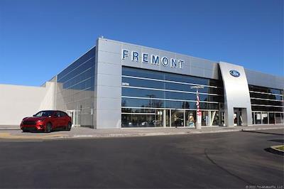 Used 2018 Chevrolet Volt Premier for sale #JU136359A - photo 2