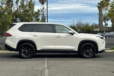 Used 2024 Toyota Grand Highlander - photo 1