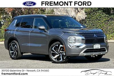 Used 2024 Mitsubishi Outlander - photo 1