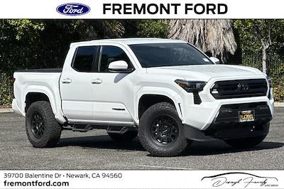 Used 2025 Toyota Tacoma - photo 1