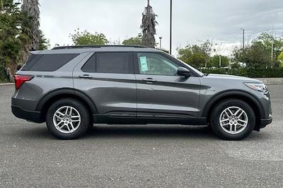 New 2026 Ford Explorer - photo 2