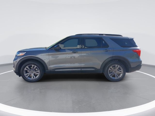 Used 2022 Ford Explorer - photo 2