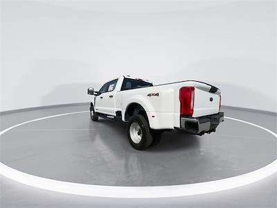 2025 Ford F-350 Crew Cab DRW 4x4 Pickup for sale #10F1207 - photo 2
