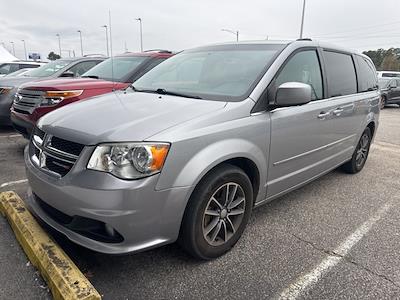 Used 2017 Dodge Grand Caravan SXT Minivan for sale #RAT11277A - photo 2