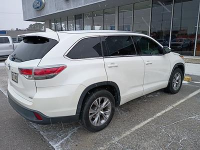 Used 2015 Toyota Highlander XLE for sale #RAW11418A - photo 2