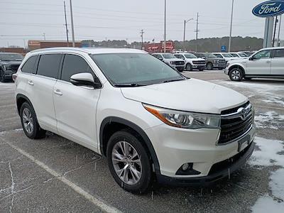 Used 2015 Toyota Highlander XLE for sale #RAW11418A - photo 1