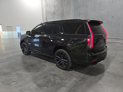 Used 2024 Cadillac Escalade - photo 1