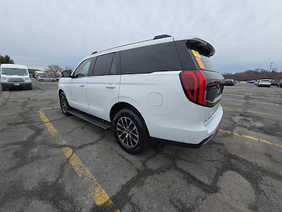 Used 2025 Ford Expedition - photo 1