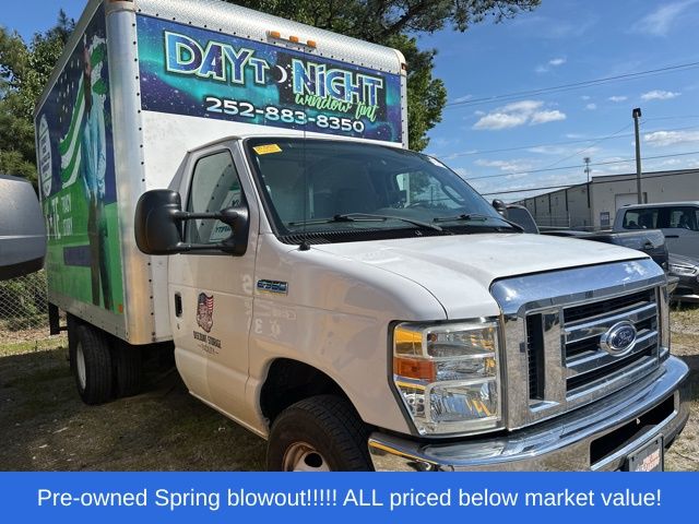 Used 2017 Ford E-350 - photo 6