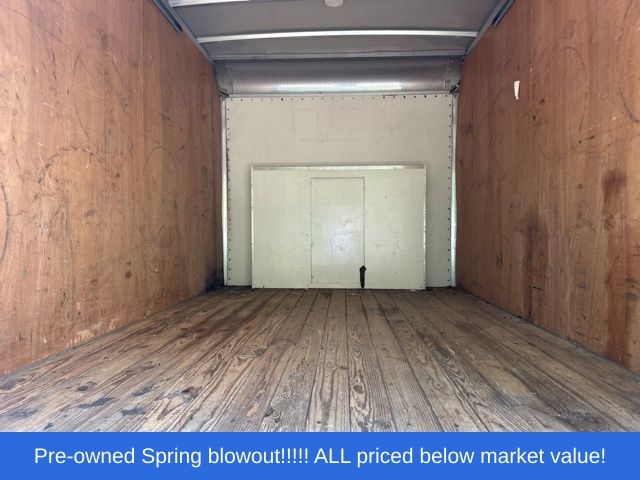 Used 2017 Ford E-350 - photo 9