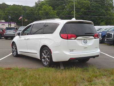 2020 Chrysler Pacifica FWD Minivan for sale #DTH7485A - photo 2