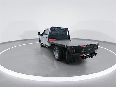 2022 Ford F-350 Crew Cab DRW 4x4 Flatbed Truck for sale #HPJ10041 - photo 2