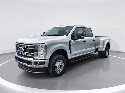 2026 Ford F-350 Crew Cab DRW 4WD Pickup for sale #20F29870 - photo 1