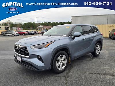 Used 2022 Toyota Highlander - photo 1