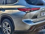 2022 Toyota Highlander FWD SUV for sale #20F66128A - photo 14