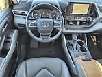 2022 Toyota Highlander FWD SUV for sale #20F66128A - photo 22