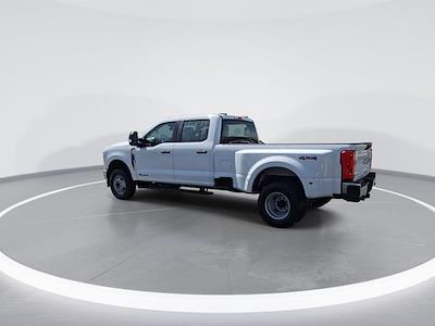 2025 Ford F-350 Crew Cab DRW 4x4 Pickup for sale #20F91735 - photo 2