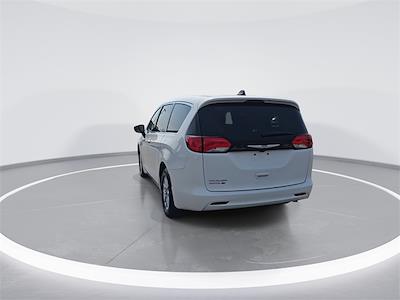 Used 2023 Chrysler Voyager - photo 1