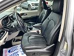 2017 Chrysler Pacifica FWD Minivan for sale #5I053A - photo 9